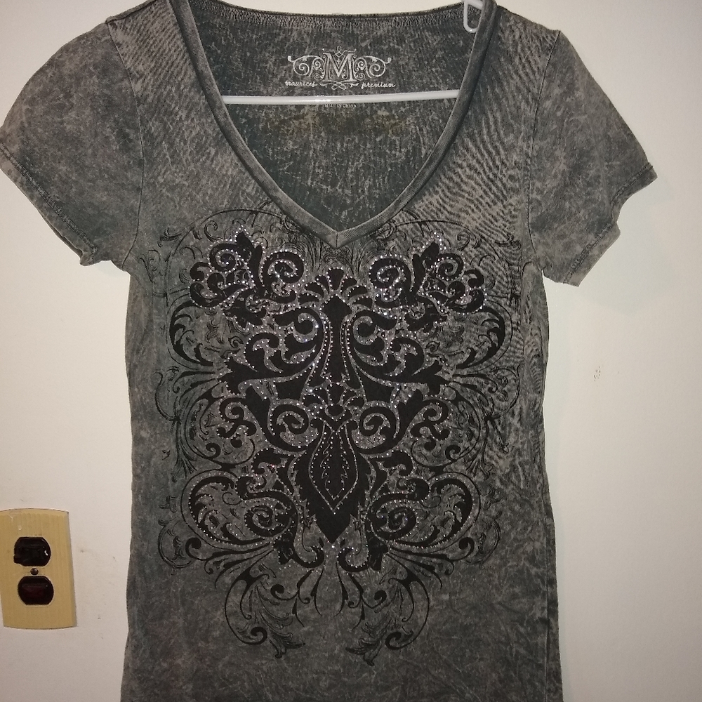 Grey top with black print